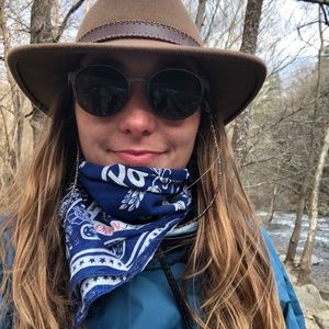 Meet your Posher, Brittany